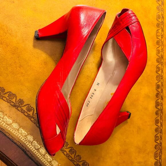 NINA Vintage Womens Red All Leather Peep Toe Heel Pumps Size 8 Made in Spain - Picture 6 of 12